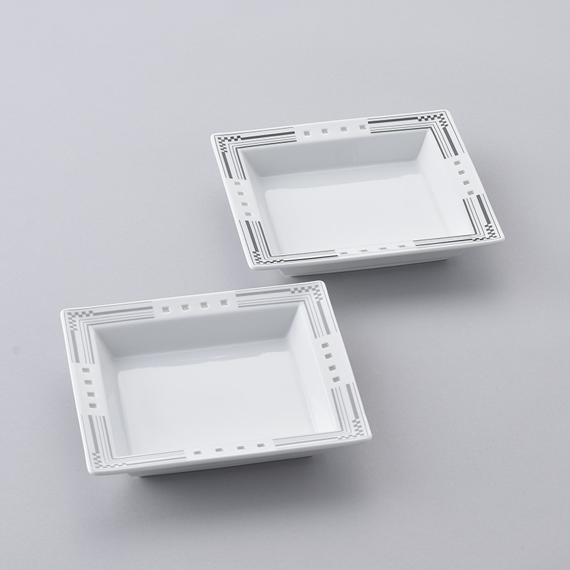 水晶彫　丹心窯　丹心　波佐見焼　水晶　うつわ　テーブルウェア　テーブルコーディネート