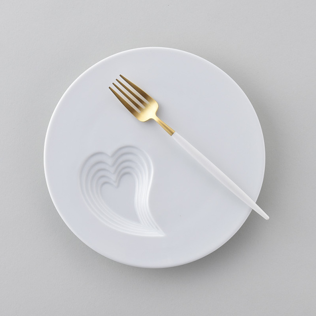 水晶彫　丹心窯　丹心　波佐見焼　水晶　うつわ　テーブルウェア　テーブルコーディネート