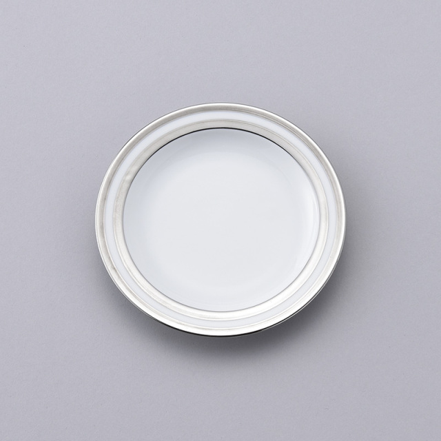 水晶彫　丹心窯　丹心　波佐見焼　水晶　うつわ　テーブルウェア　テーブルコーディネート