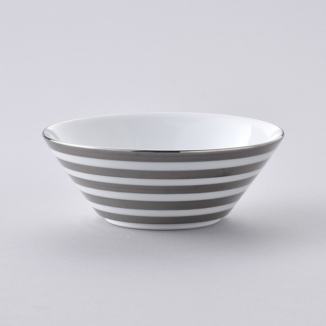 水晶彫　丹心窯　丹心　波佐見焼　水晶　うつわ　テーブルウェア　テーブルコーディネート