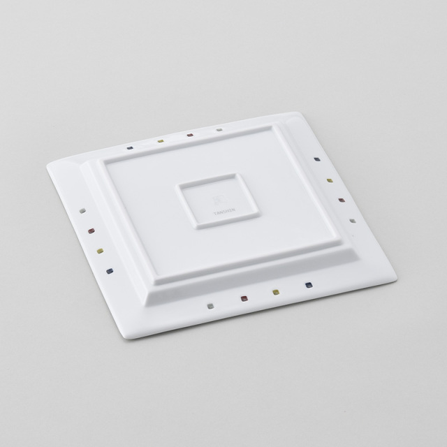 水晶彫の丹心窯】「現代版アールデコスタイルの食卓」がコンセプトの