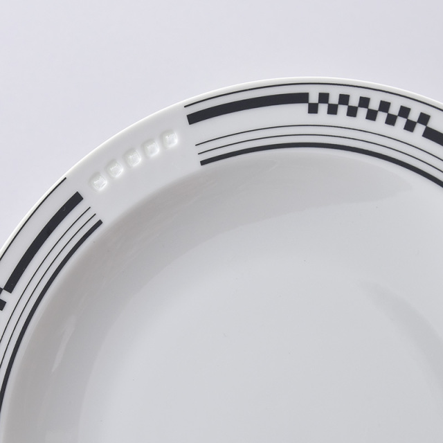 水晶彫　丹心窯　丹心　波佐見焼　水晶　うつわ　テーブルウェア　テーブルコーディネート