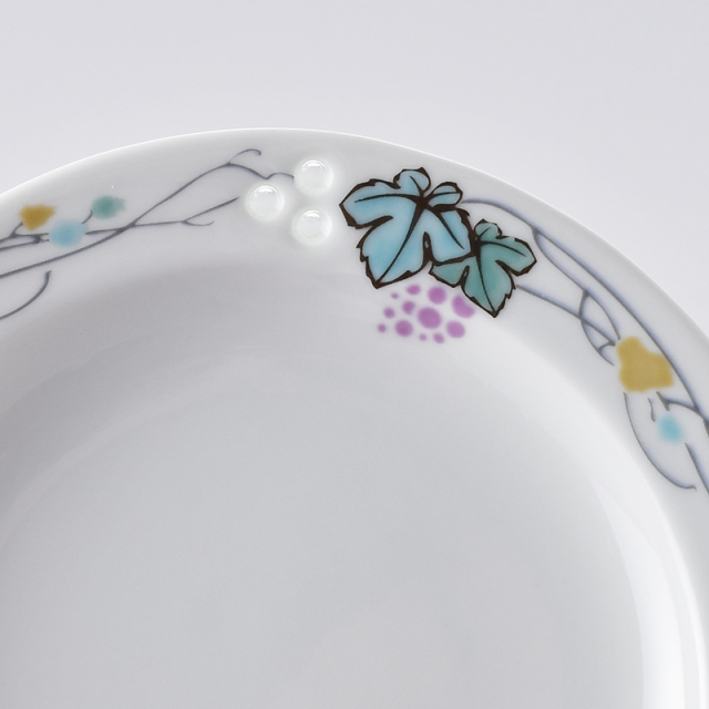 水晶彫の丹心窯　水晶彫　丹心窯　波佐見焼　ラトレイユ　ぶどう　プレート　丸皿