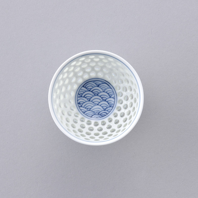 波佐見焼 丹心窯 水晶青海波 馬上杯 水晶彫 高台小鉢 盛り鉢 定価32450円 楽天市場】波佐見焼 丹心窯 水晶 青海波 馬上盃【酒器 盃 和食器