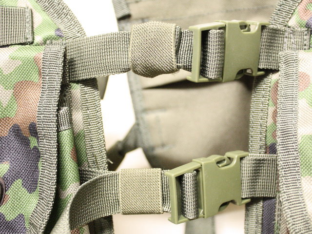 迷彩タクティカルベスト 特価◇クロアチア軍TAC-V1型タクティカルベスト ウッドランド迷彩