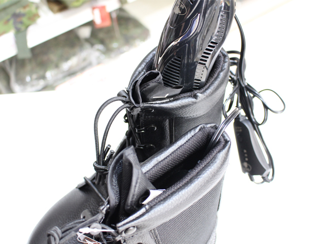 ダイナドライヤー（靴乾燥機）