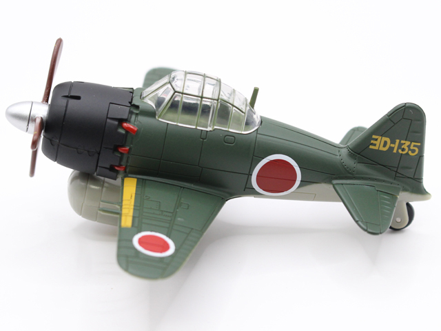 ゼロ戦　ブリキ　零式艦上戦闘機 丸彰製のブリキ玩具で、ゼロ戦（零式艦上戦闘機：零戦）です