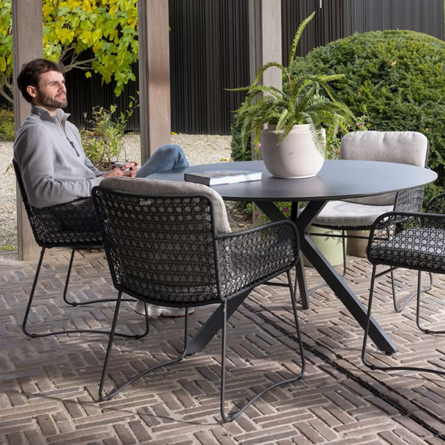 マリアガーデン　ダイニングテーブル ロカルノ ラウンドHPL天板 ダイニングテーブル（ø130cm