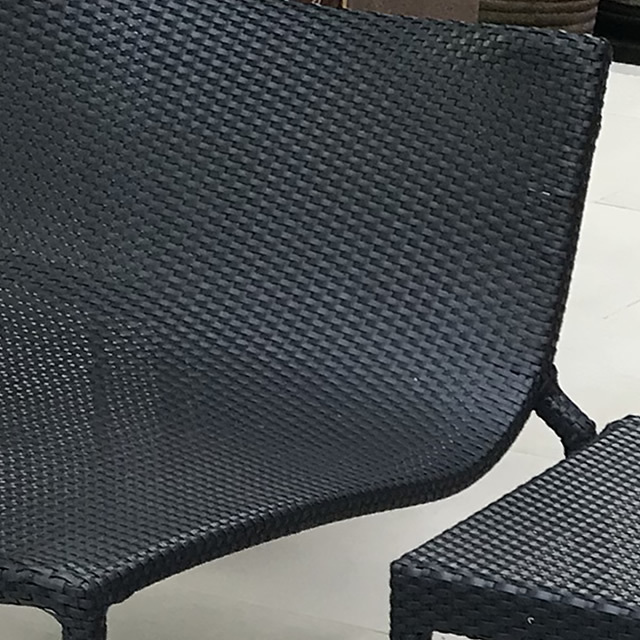 新品即納】 シンプリシティ ブラックラタンのデザインラウンジチェアー