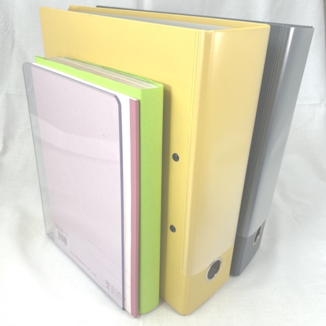 送料無料 B5 サイズ ブックエンド セット ２個入り クリア 透明 ブックスタンド 本棚 コミック ブルーレイ ｄｖｄ 図鑑 辞書 整理整頓 おしゃれ オシャレ 家 アルミラックの通販サイト テッカーファクトリー