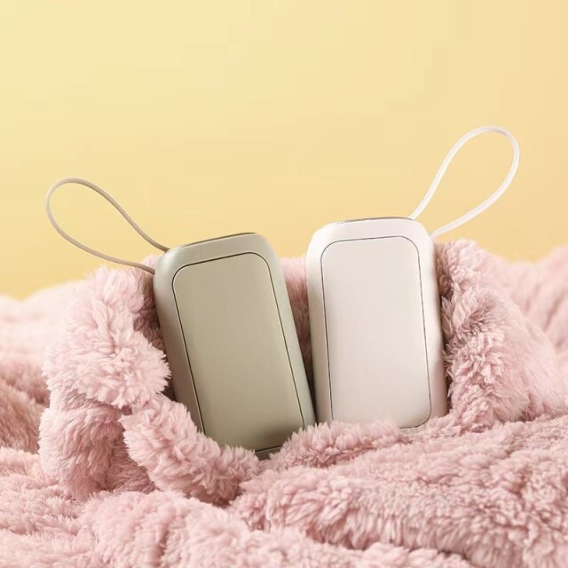 充電式カイロ　ハンドウォーマー　