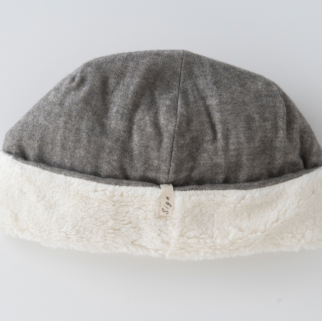 医療用帽子　ヘリンボーンボア帽子　グレー　置き撮り写真　2810　tendre　オーガニックコットン　冬用