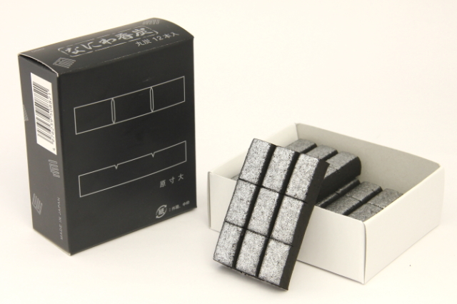 なにわ香炭　中身