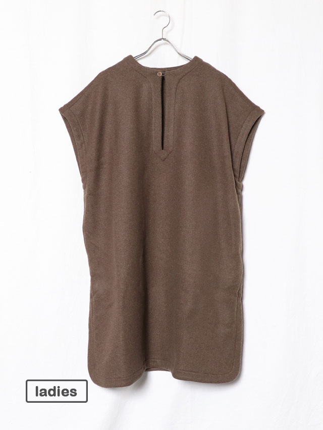 イタリーメルトンフレンチノッチワンピース