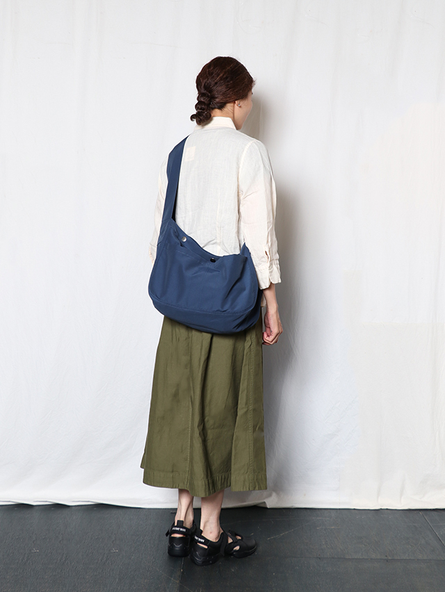 TIGRE BROCANTEハンドリメイクメッセンジャーバッグ 激レア品！ TIGRE BROCANTEハンドリメイクメッセンジャーバッグ 激レア品！