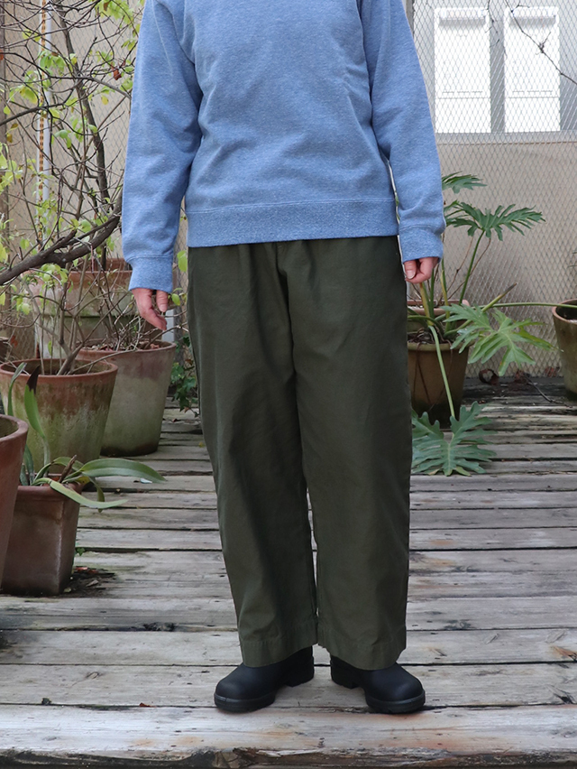 バックサテンミャオテーパードパンツ TIGRE BROCANTE