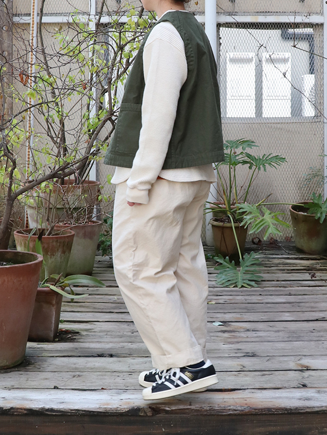 バックサテンミャオテーパードパンツ TIGRE BROCANTE