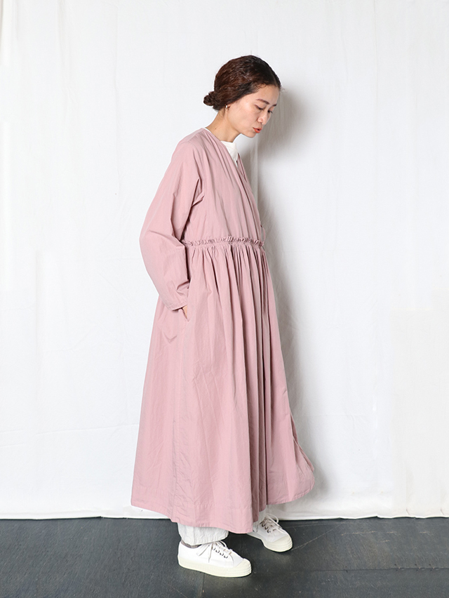 45R 新品同様　先染め上質手紡ぎ手織りインドカディツイルワンピース67100円 洗える/UVケア/SETUP可能】ナローフレアワンピース（マキシ・ロング