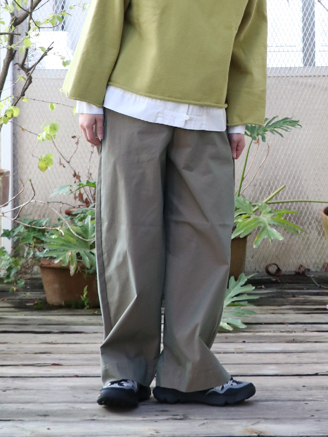 C/P玉虫ギャバオーバーカーブパンツ TIGRE BROCANTE