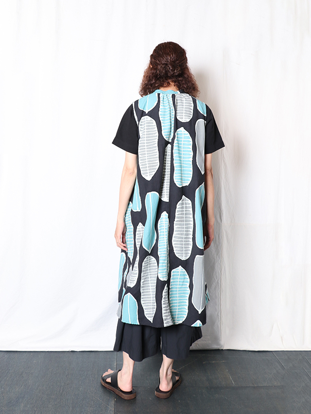 ティンガティンガ フラミンゴ 青★MWAMEDI 南国の葉Batik ギャザーtieノースリーブワンピース TIGRE BROCANTE