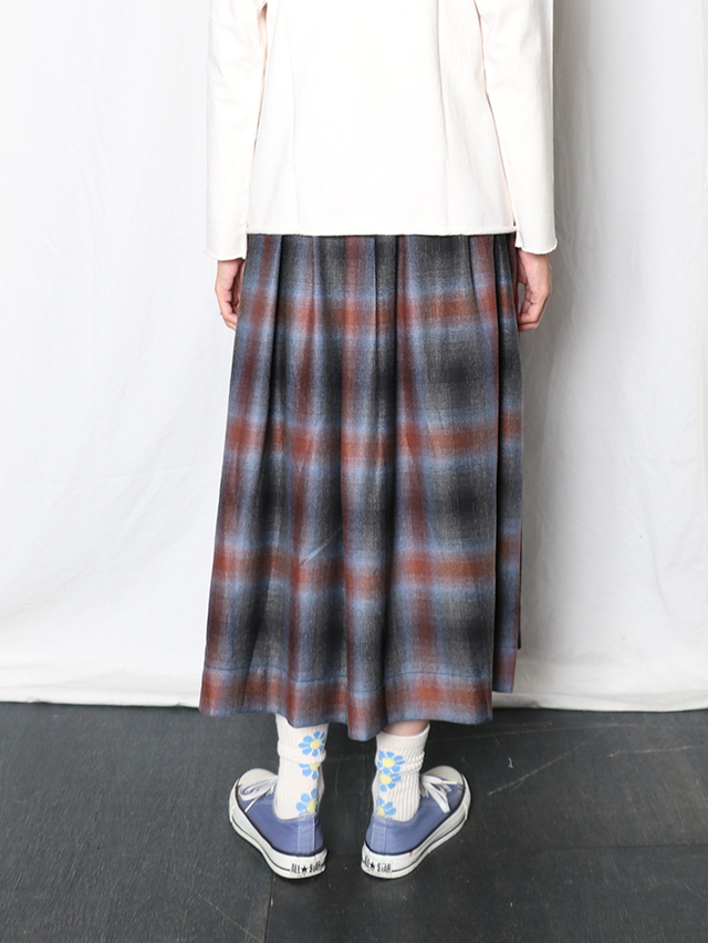 【未使用品】Tigre Brocante フィセルスカート ウール70％ 未使用品】Tigre Brocante フィセルスカート ウール70％