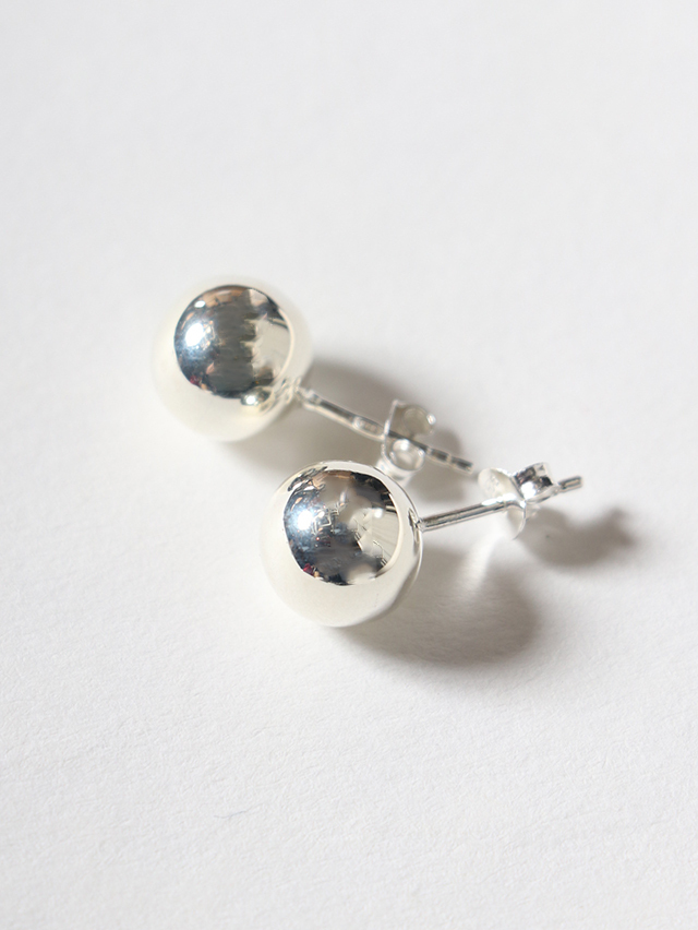 シルバーボールピアス TIGRE BROCANTE