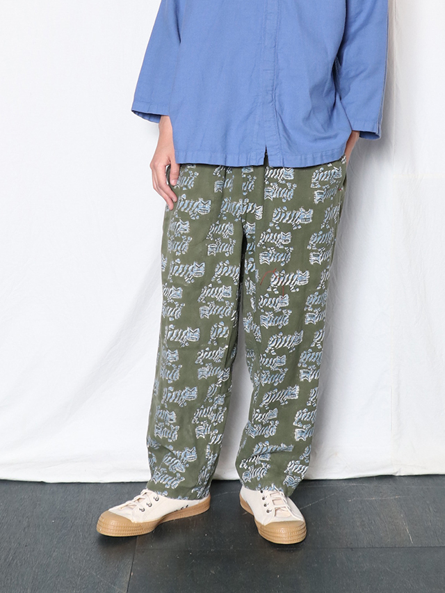 TIGRE BRNCANTE のワークパンツ TIGREブロックプリントタゴサクパンツ TIGRE BROCANTE