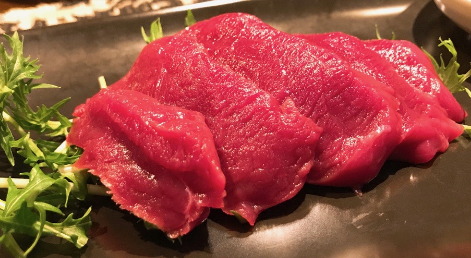 馬刺し　ヒレ　500ｇ　タレ3P付　