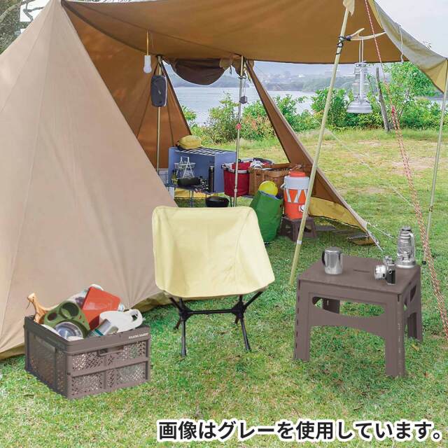 フォールディングテーブル