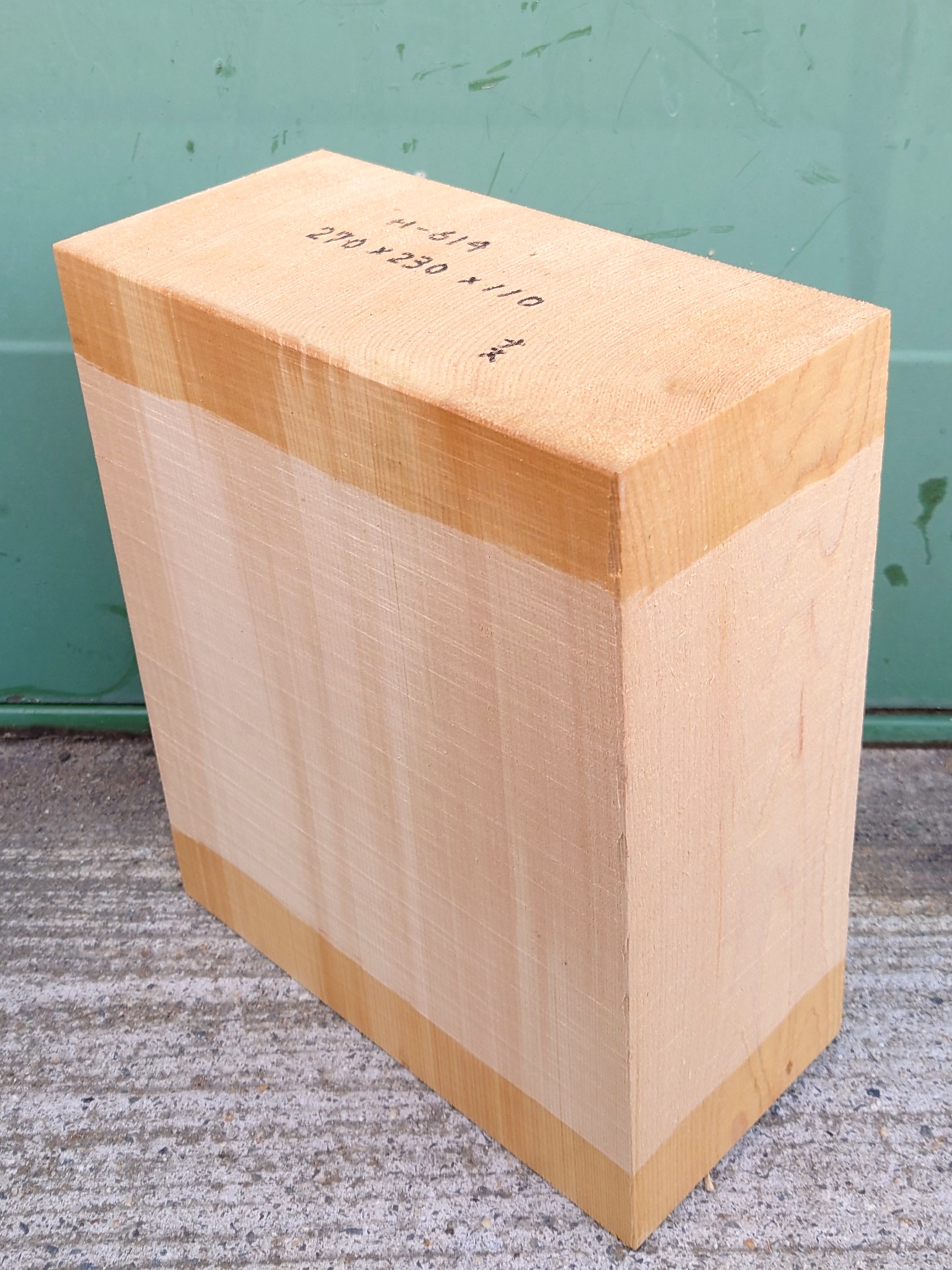 Ｈ-６１４　木曽桧　檜ヒノキひのき　柾目能面　彫刻用　２７０×２３０×１１０【天然乾燥材】