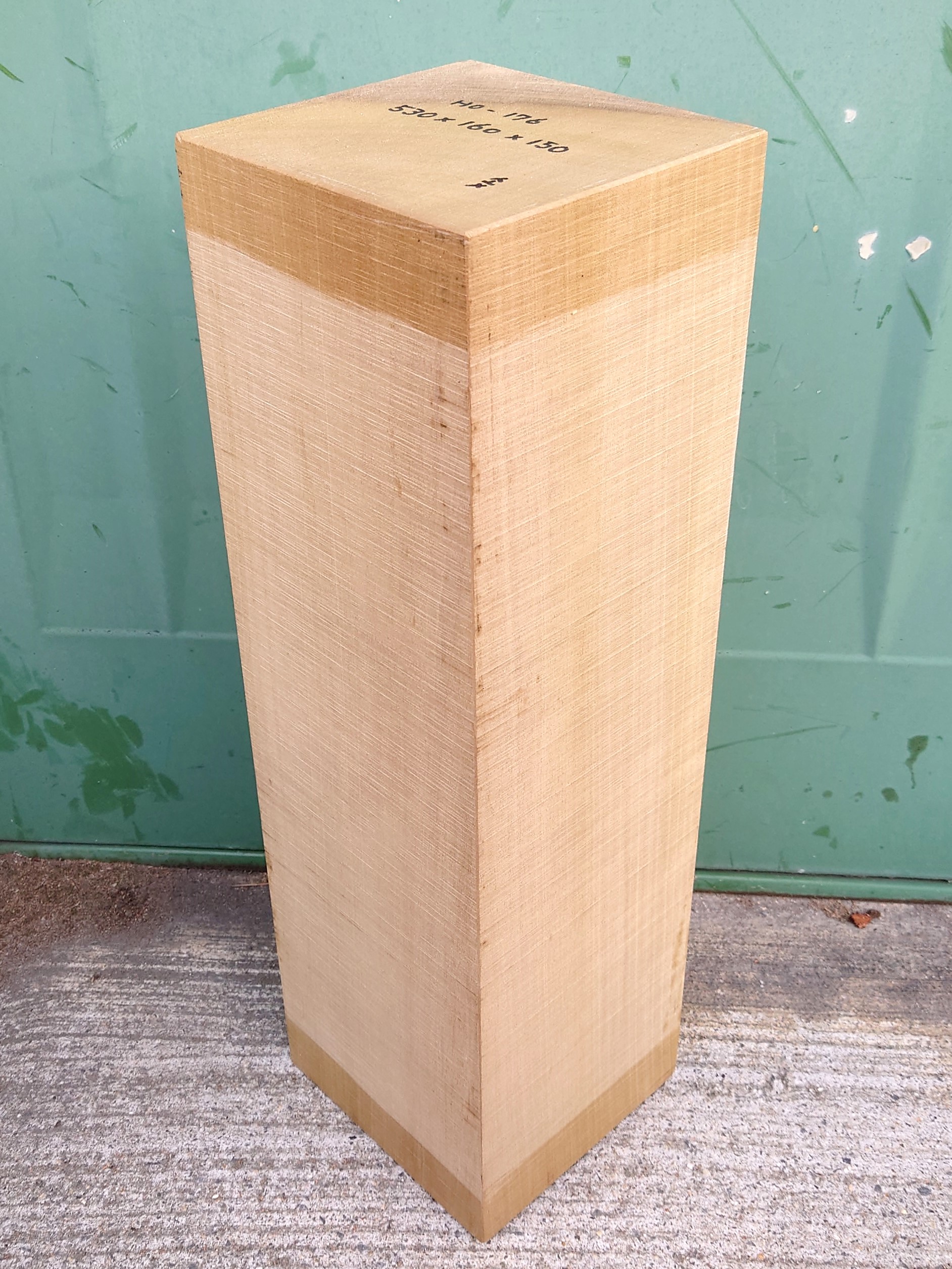 HO-１７６　朴ホウノキほうのき国産　彫刻用材　５３０×１６０×１５０【天然乾燥材】