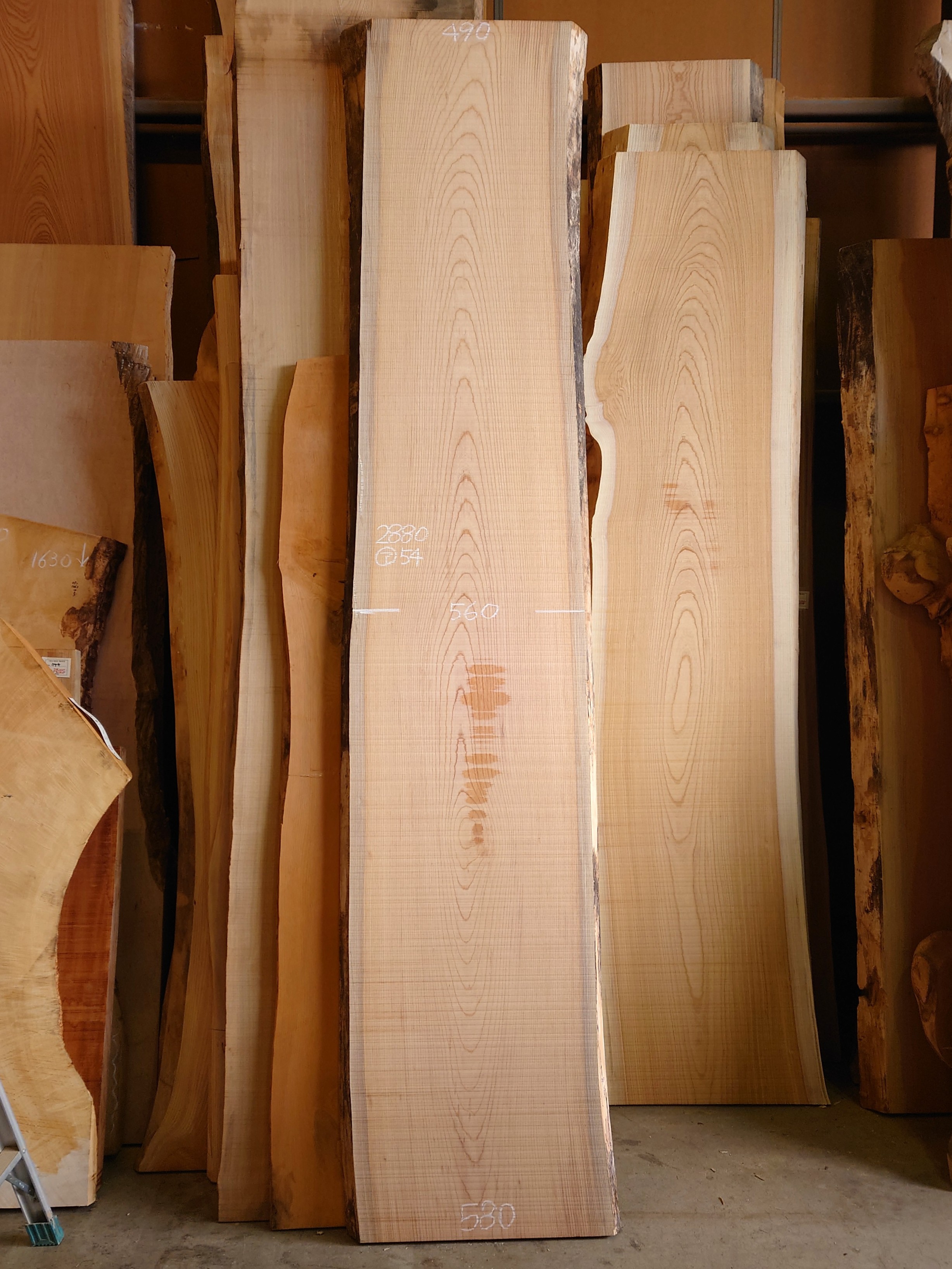 天然木.net―木彫り看板一枚板を製材所直売－