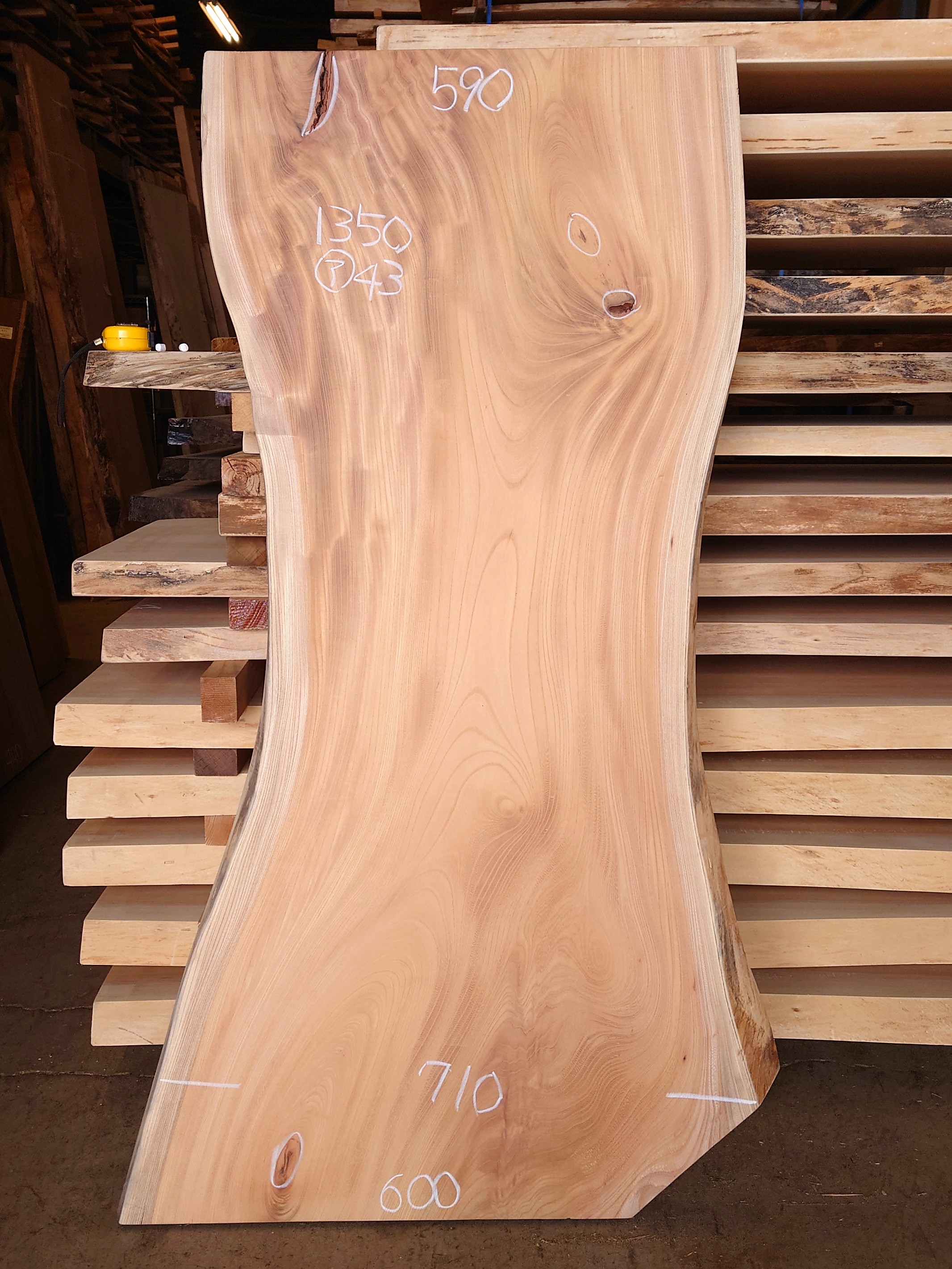 Ｋ-９１７　欅ケヤキ　国産　看板用板　１３５０×７００【仕上げ加工済】【天然乾燥材】