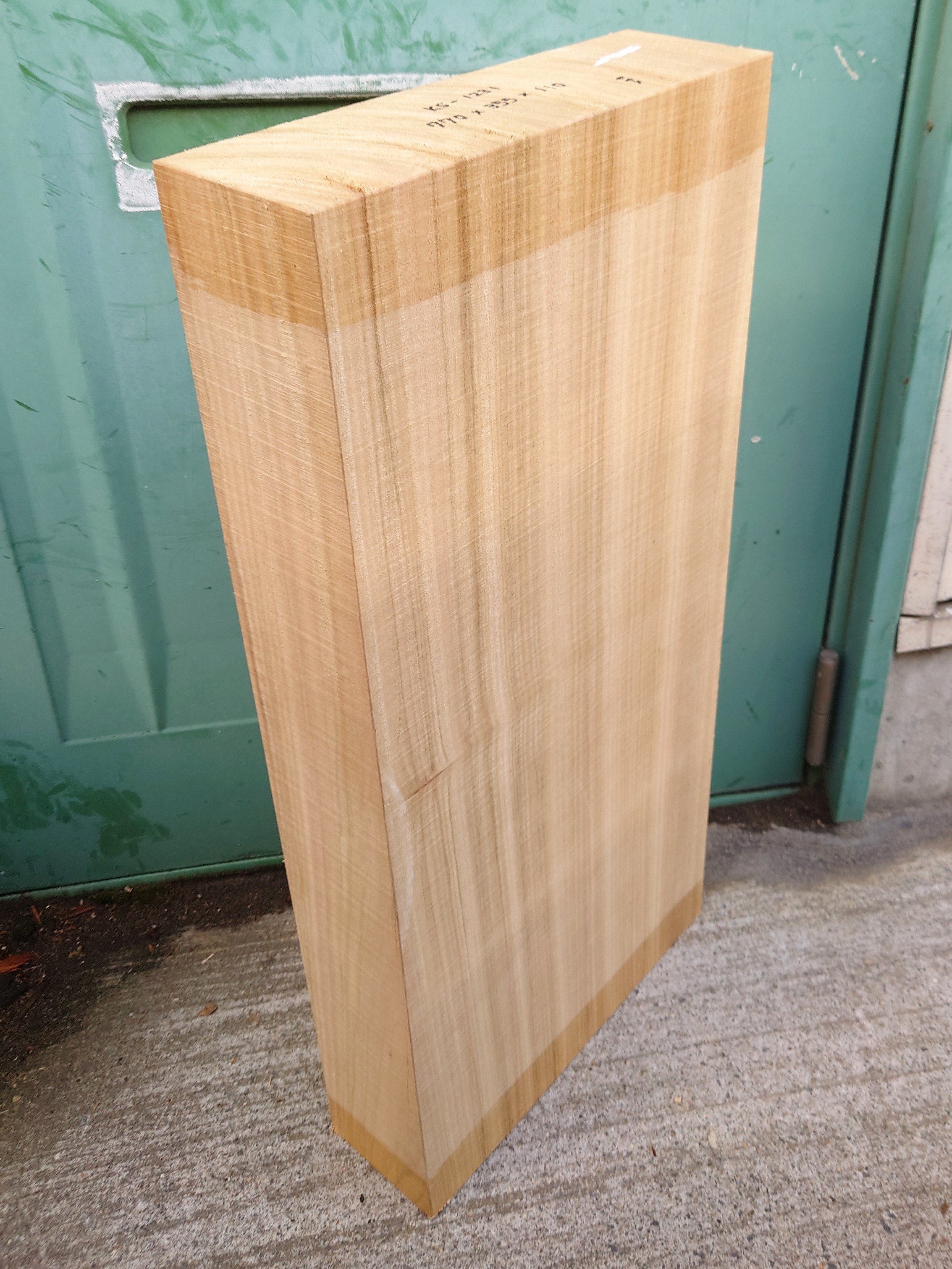 ＫＳ-１２３１　楠くすのきクスノキ　彫刻材　７７０×３５５×１１０