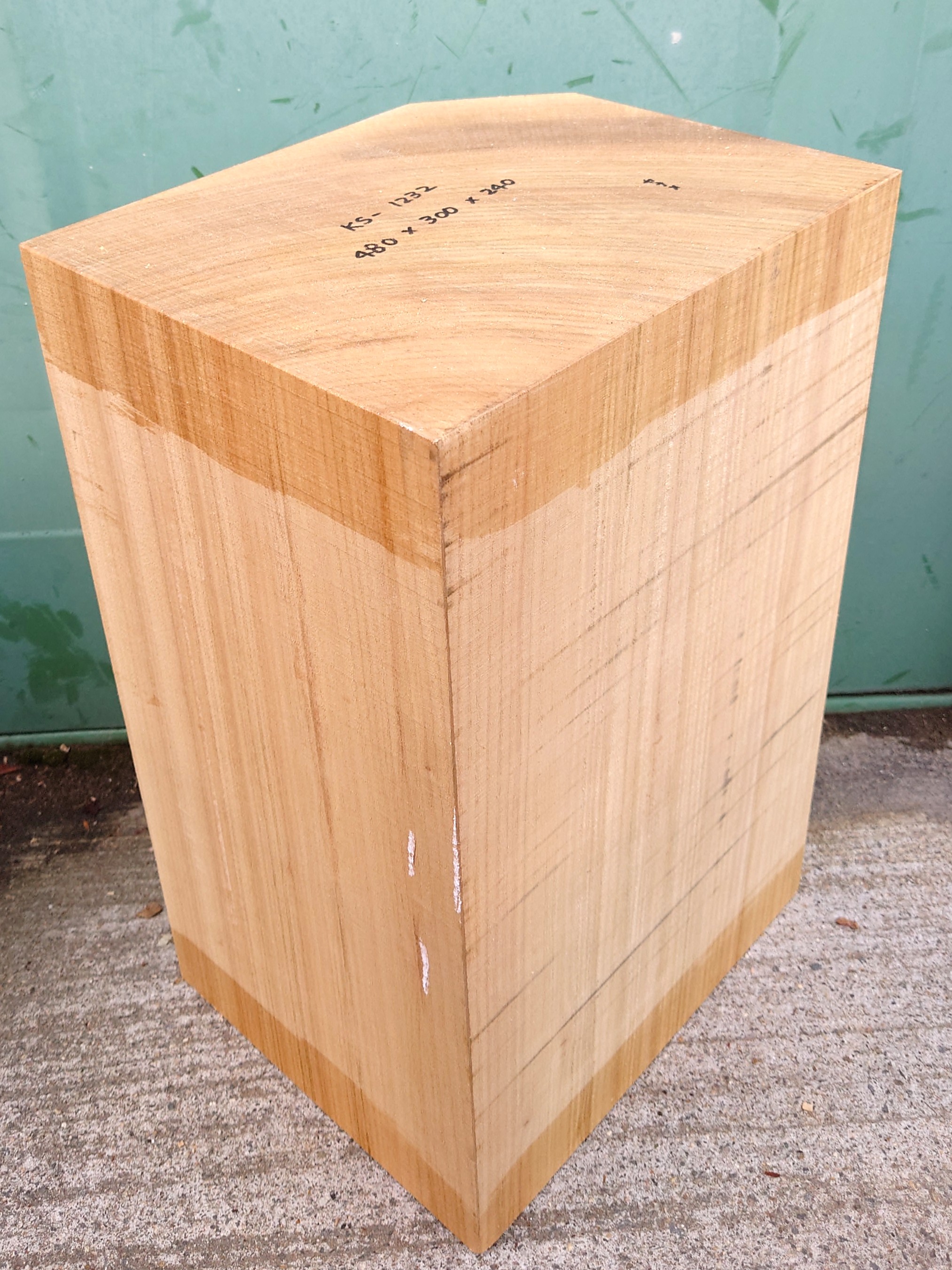 ＫＳ-１２３２　楠くすのきクスノキ　彫刻材　４８０×３００×２４０