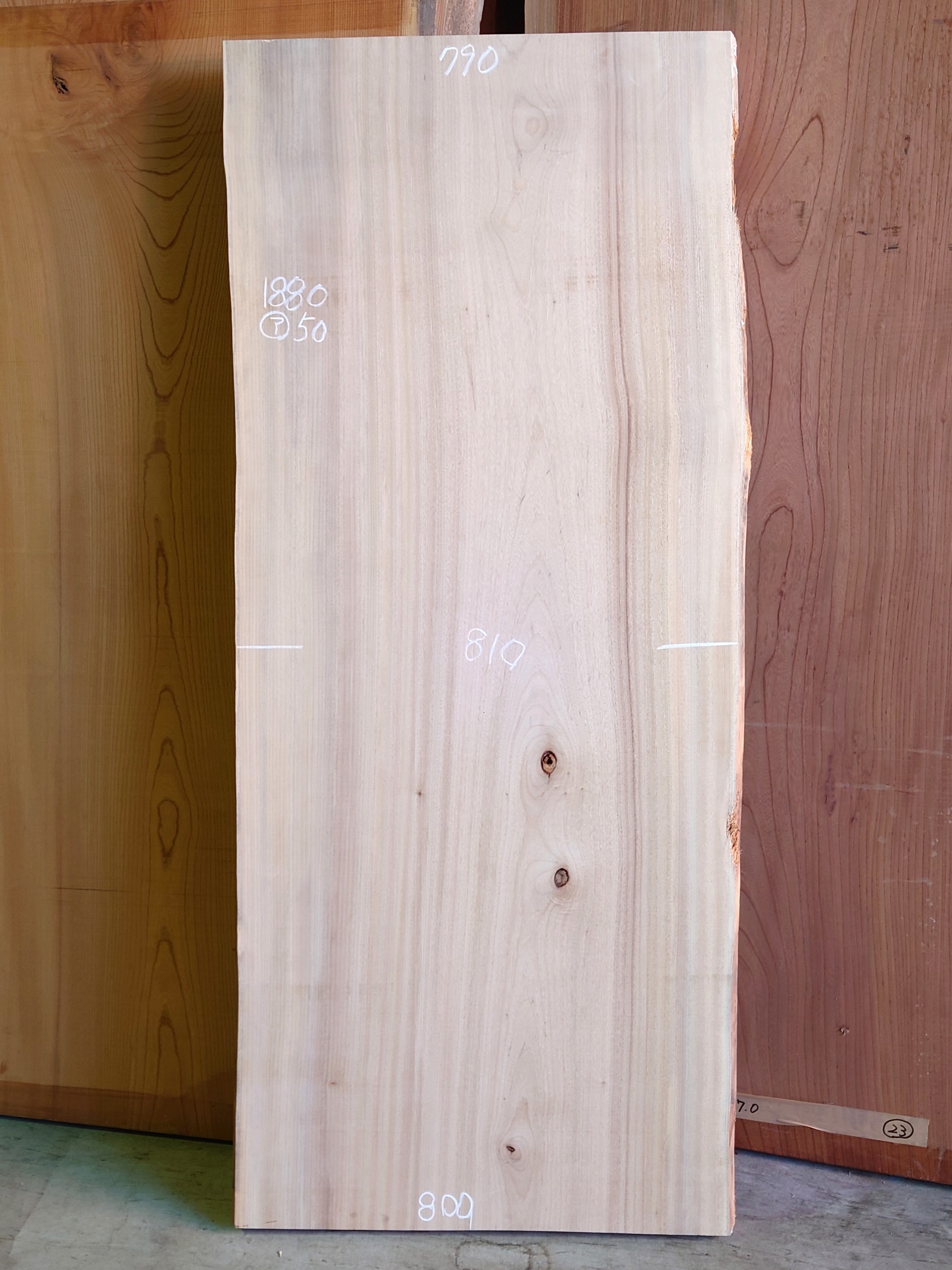 ＫＳ-６０９　楠クスノキ　国産　テーブル用天然耳付き板　１８８０×８００【天然乾燥材】【プレーナー加工済み】