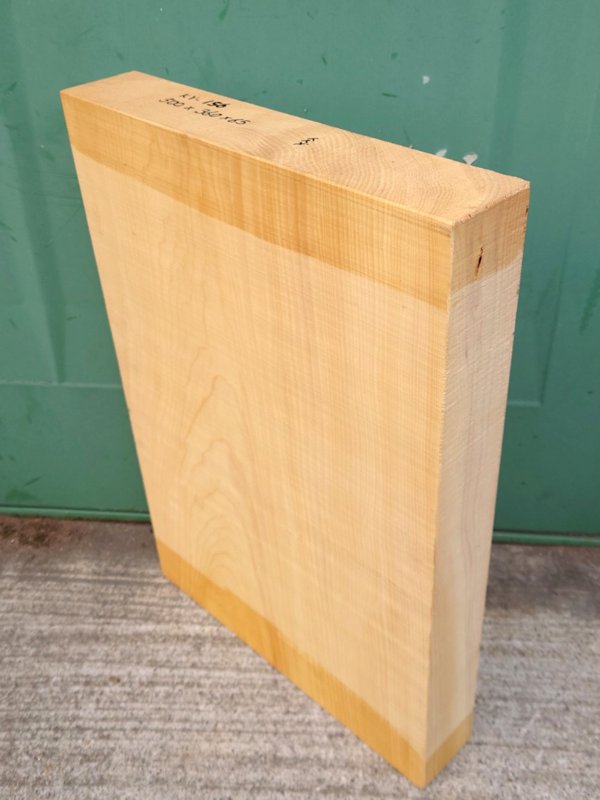 ＫY-１５６　榧カヤかや　国産　彫刻用材　５００×３６０×６５　乾燥材