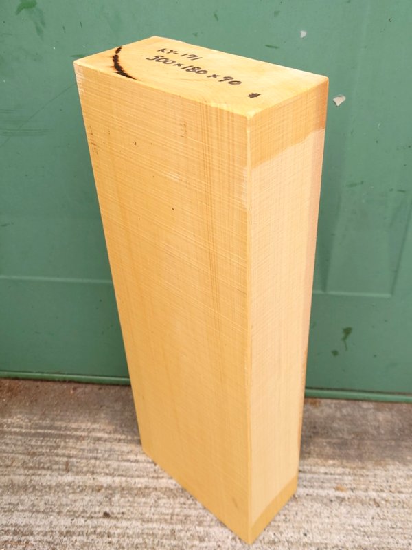 ＫY-１７１　榧カヤかや　国産　彫刻用材　５００×１８０×９０【天然乾燥材】