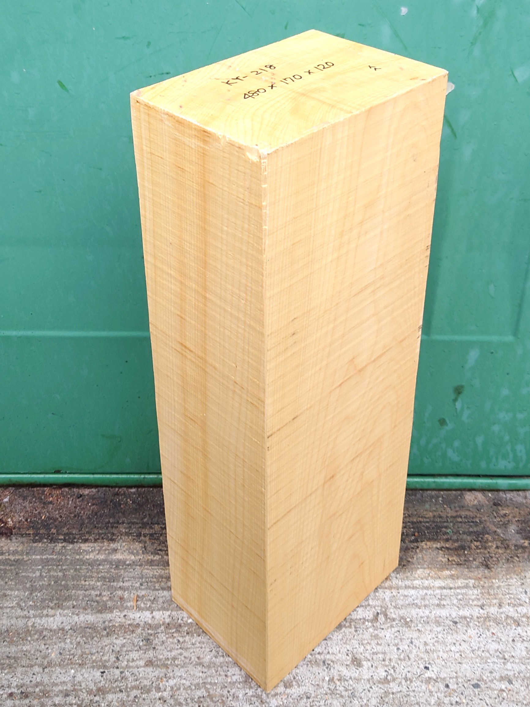 天然木.net―木彫り看板一枚板を製材所直売－