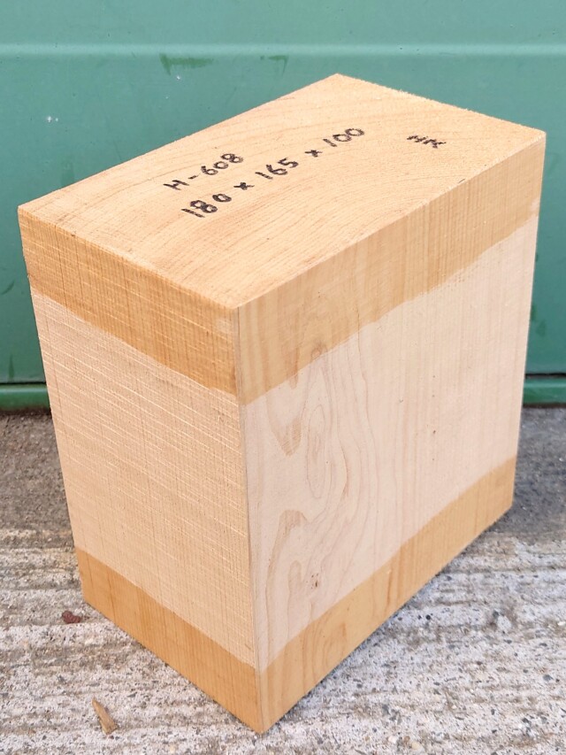 Ｈ-６０８　木曽桧　檜ヒノキひのき能面　彫刻用　１８０×１６５×１００【天然乾燥材】