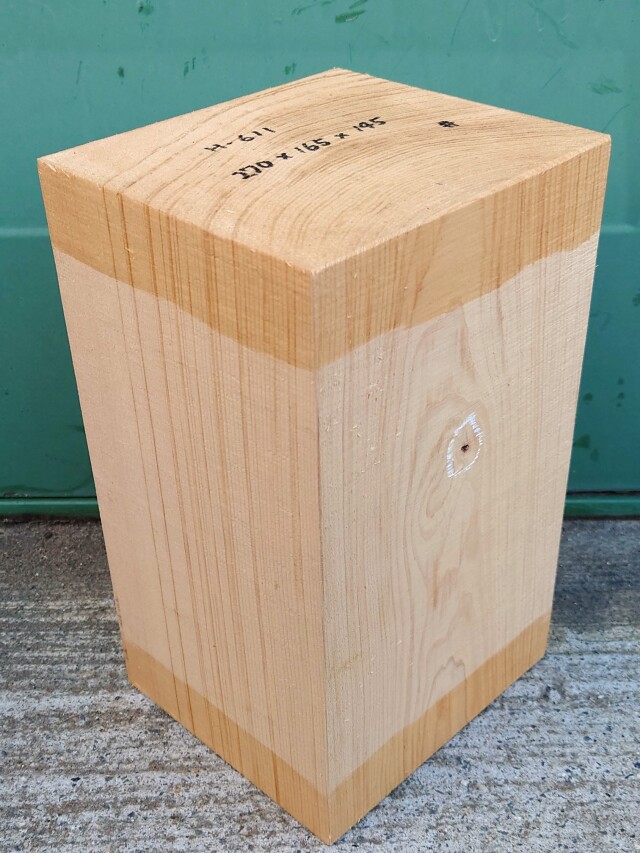 Ｈ-６１１　木曽桧　檜ヒノキひのき能面　彫刻用　２７０×１６５×１４５【天然乾燥材】