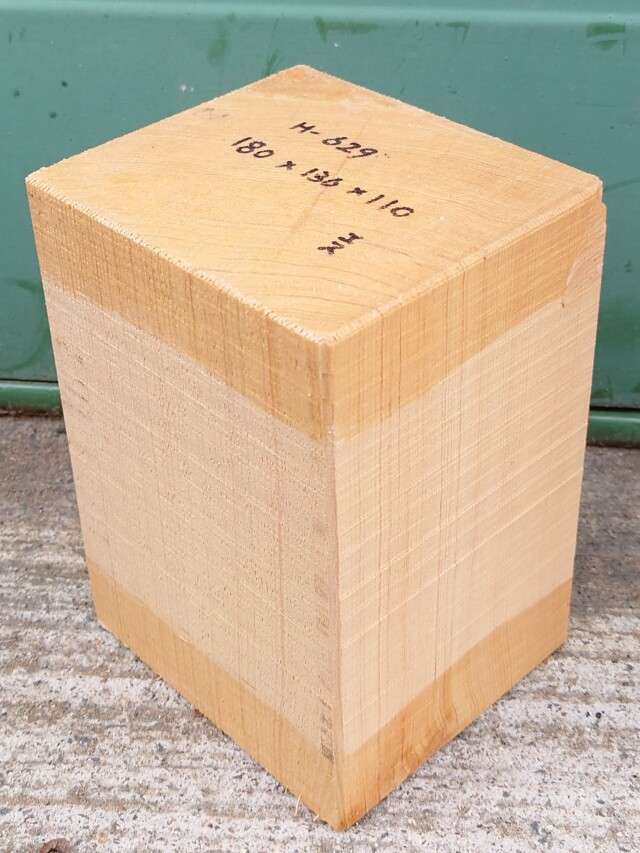 Ｈ-６２９　木曽桧　檜ヒノキひのき　彫刻用　１８０×１３０×１１０【天然乾燥材】