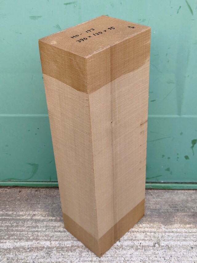 HO-１９３　朴ホウノキほうのき国産　彫刻用材　３９０×１３０×９５【天然乾燥材】