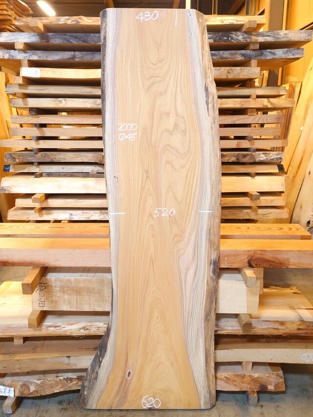 Ｋ-９５１　欅ケヤキ　国産　看板用板　２０００×６００【サンダー加工済】【天然乾燥材】