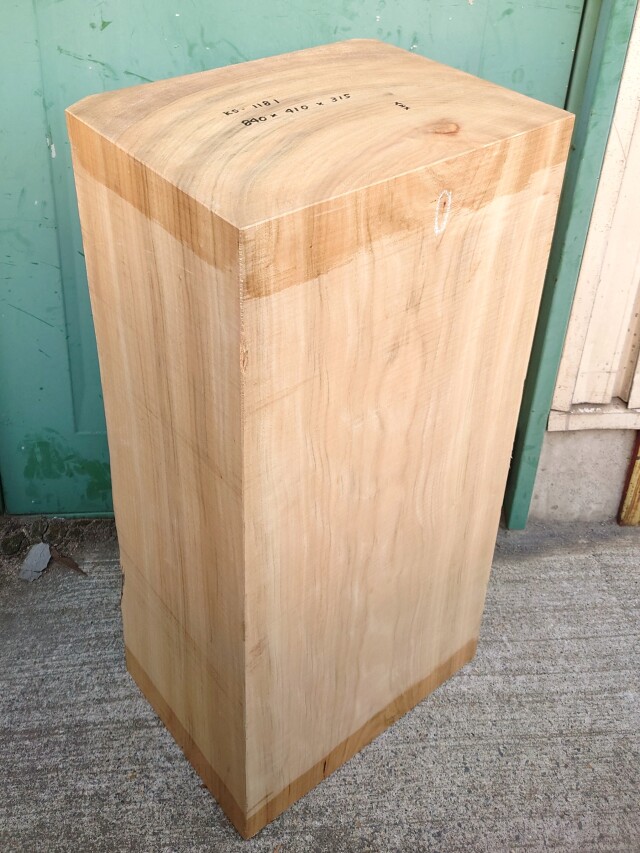 ＫＳ-１１８１　楠くすのきクスノキ　彫刻材　８４０×４１０×３１５