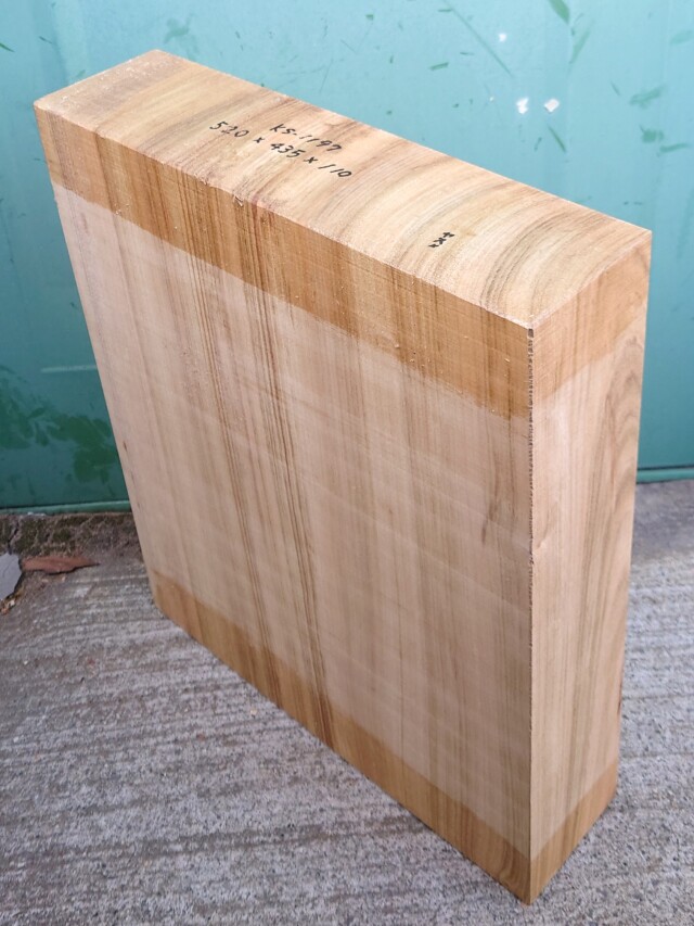 ＫＳ-１１９７　楠くすのきクスノキ　彫刻材　５２０×４３５×１１０