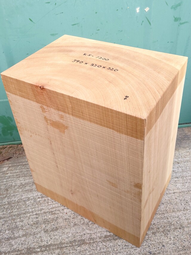 ＫＳ-１２００　楠くすのきクスノキ　彫刻材　３９０×３２０×２２０