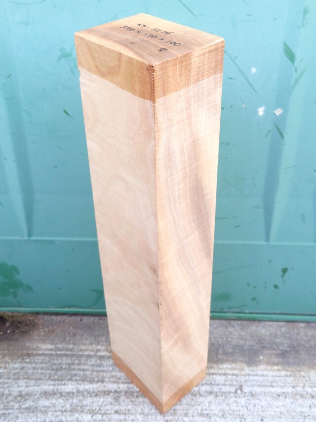 ＫＳ-１２１４　楠くすのきクスノキ　彫刻材　５９０×１３０×１００