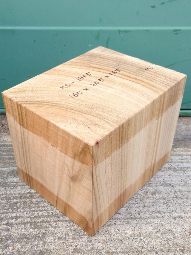 ＫＳ-１３１５　楠くすのきクスノキ　彫刻材　１６０×２０５×１６５
