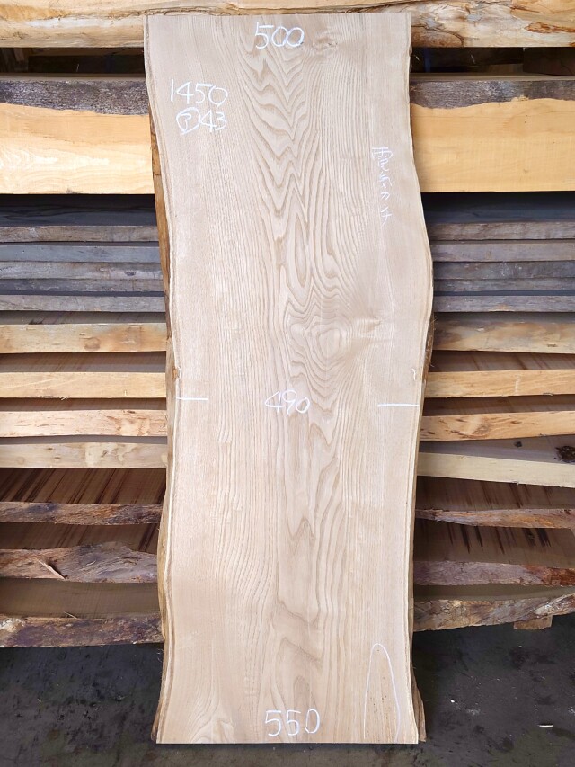 ＫU-１７１　栗クリ　国産　天然耳付き板　１４５０×５５０【天然乾燥材】【電気カンナ加工済】